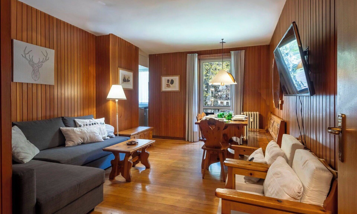 Valtellina Apartment | Nice apartment for 6 people with WIFI, TV, balcony and pets allowed