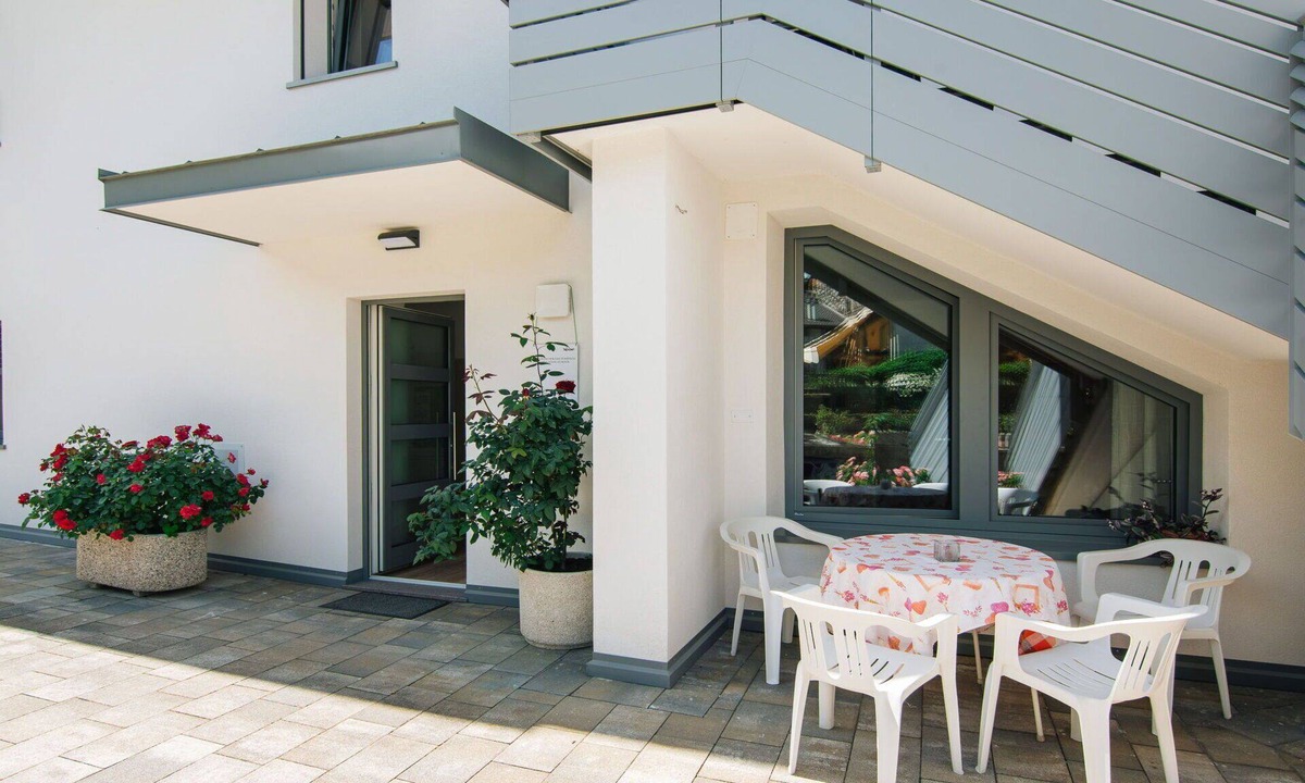 Caldonazzo Apartment | Nice apartment for 4 guests with WIFI, TV, patio and pets allowed