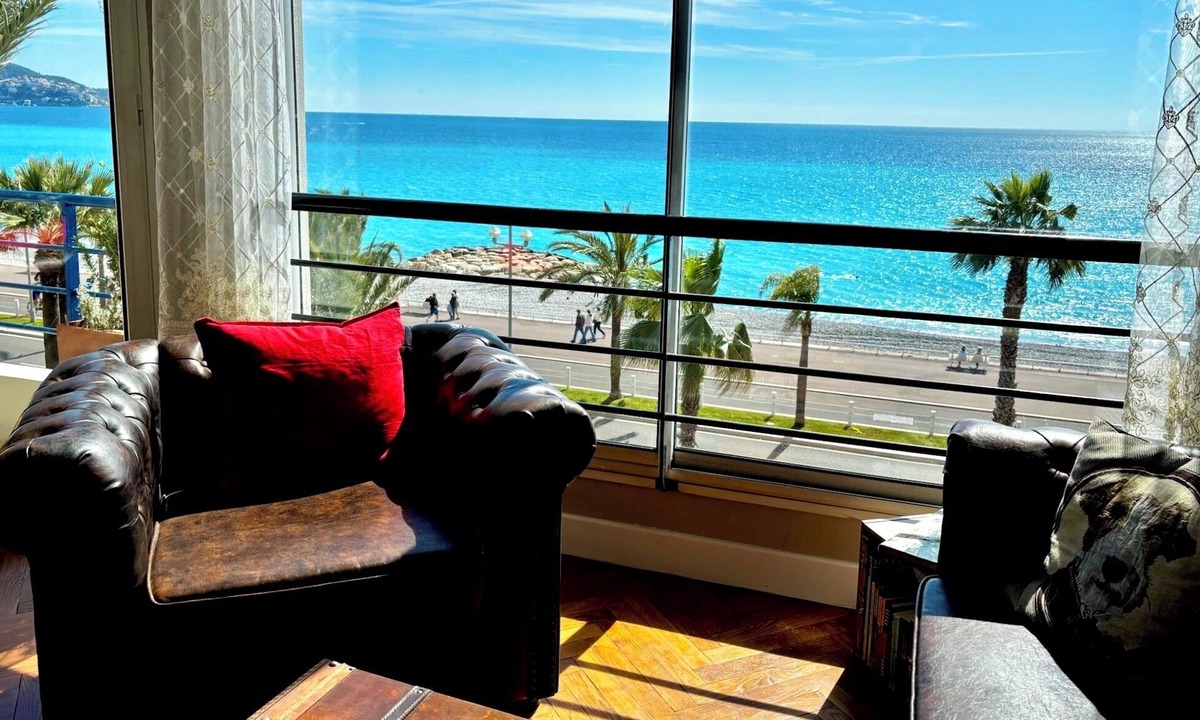 Fabron Apartment | PANORAMIC SEA VIEW | Luxury Design for 4 | DOWNTON ABBEY Style