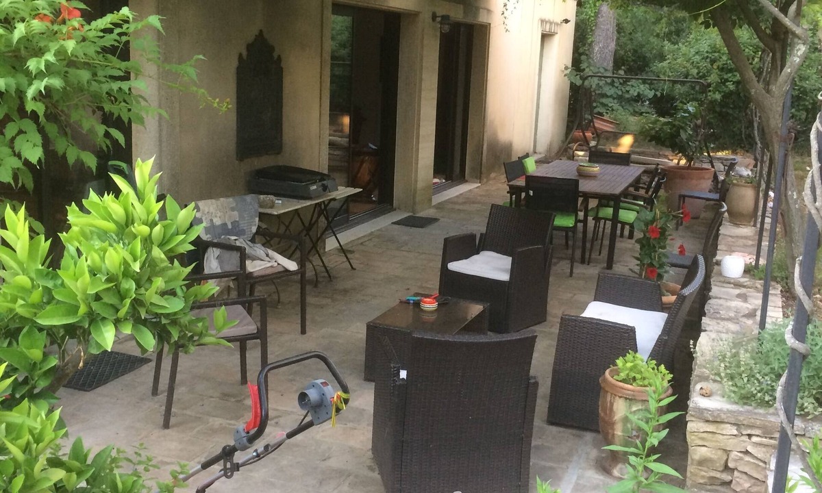 Quartier des Espesses Villa | Provencal house on the heights of NIMES