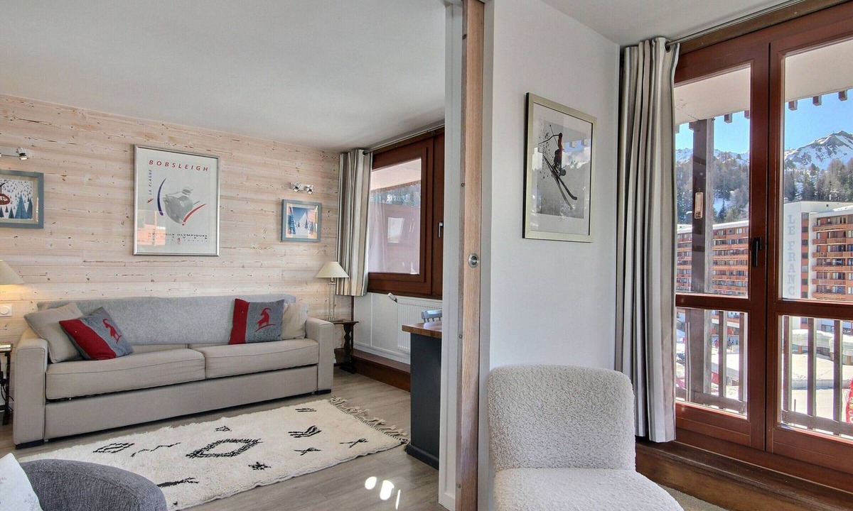 Plagne Centre Apartment | Renovated apartment 64m², 6 pers, balcony, Wi-Fi, slopes
