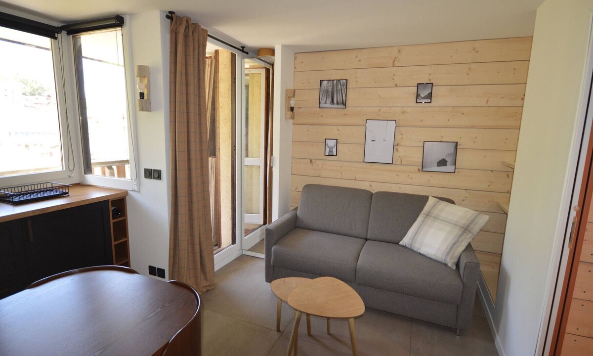 Montalbert Apartment | Renovated studio at the foot of the slopes with balcony and equipped kitchen