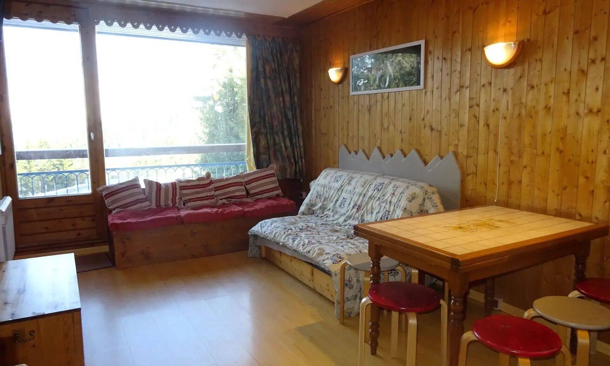 Arc-1800 Apartment | Residence Lauzieres - Studio 5 people ski to the feet and close to shops in the village of Charvet in Arc 1800