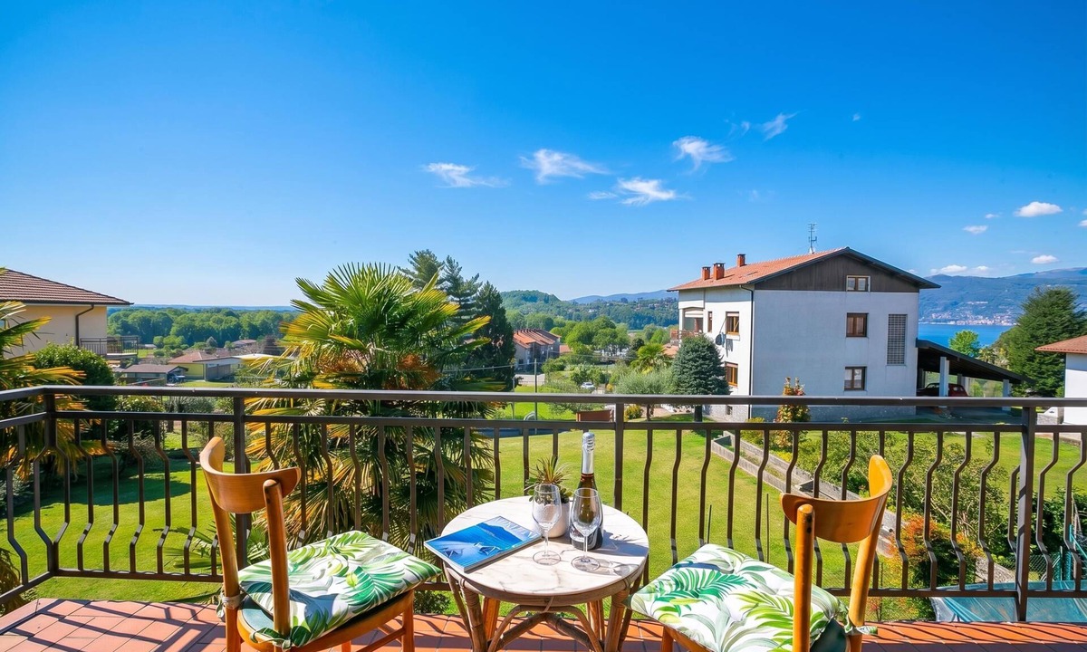 Ispra Apartment | Residenza Il Parco - Family Retreat with Garden and Gym, Ispra, Italy