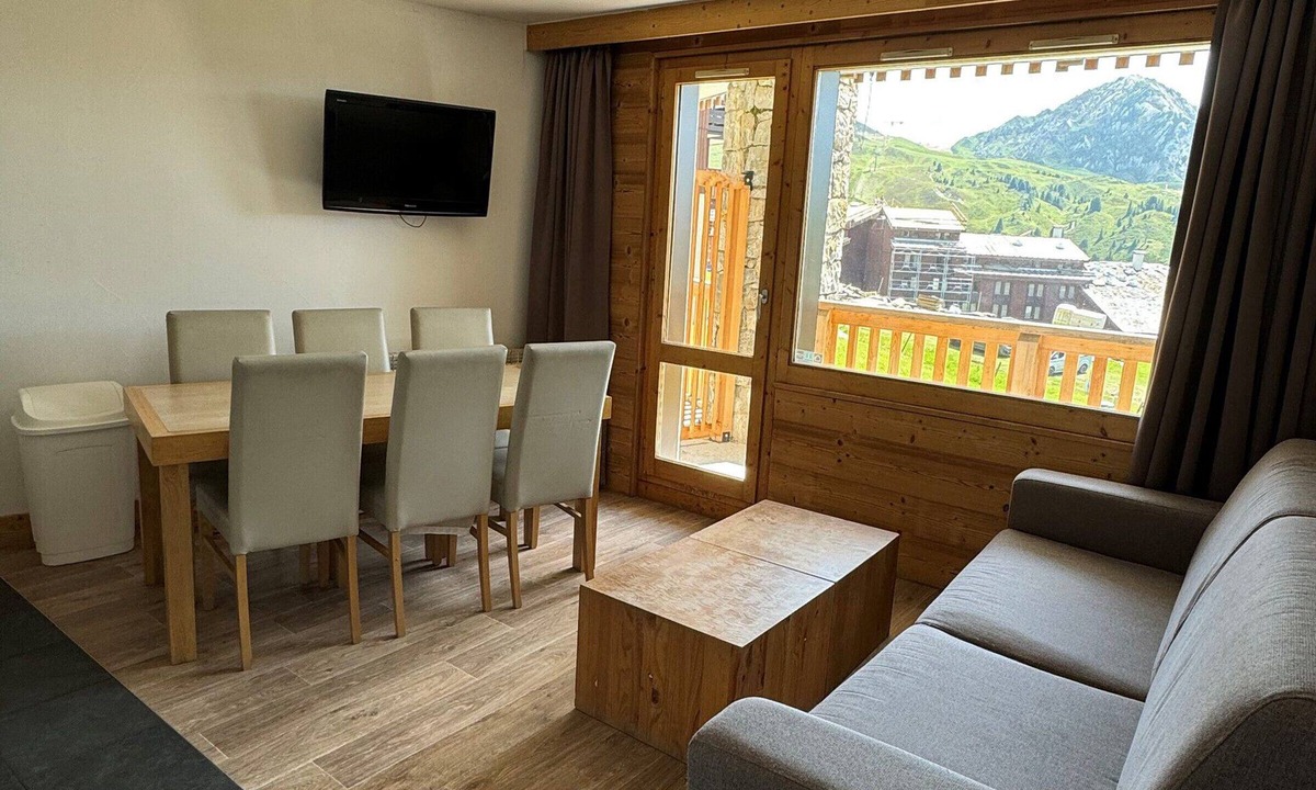 Belle Plagne Apartment | Ski-in/Ski-out Apt for 6 with Pool, Spa & Parking - Belle Plagne High