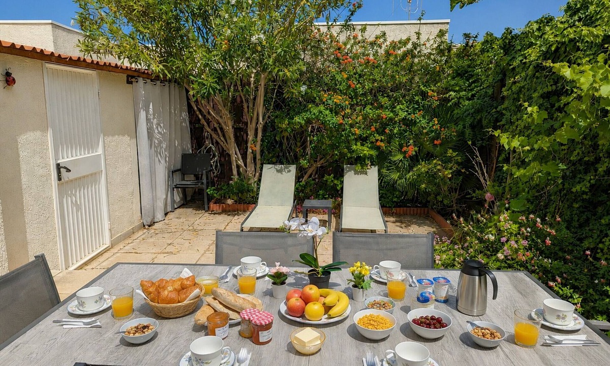 Le Grau-Du-Roi Ski Chalet | Sol-y-Days Grau Village, Holiday home with large terrace