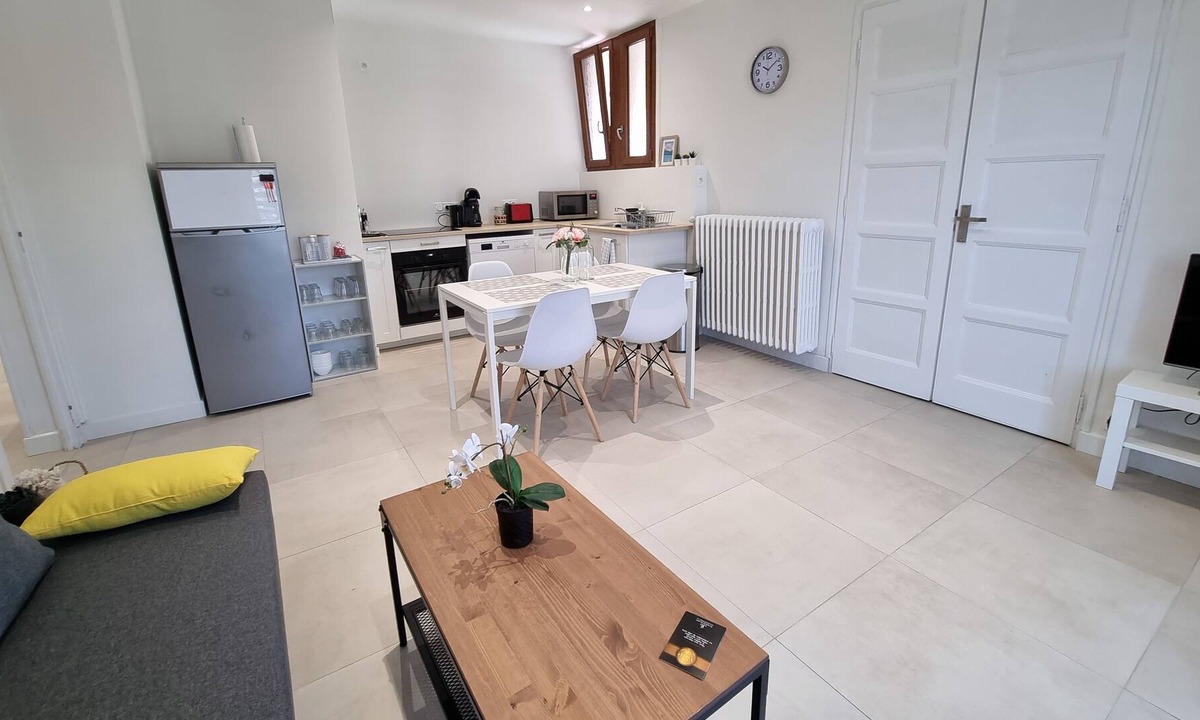 Cran-Gevrier Apartment | Spacious 3 bedroom apartment near Annecy Center