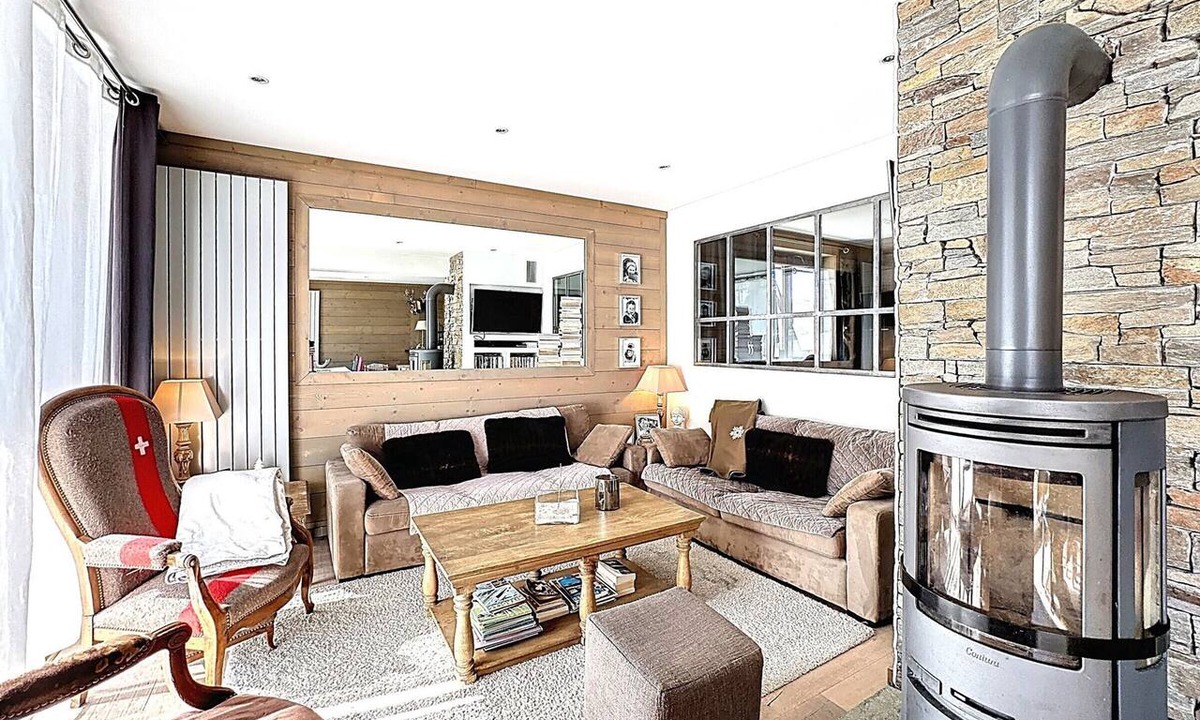 Villarembert Apartment | Spacious apartment, central location - 8 guests