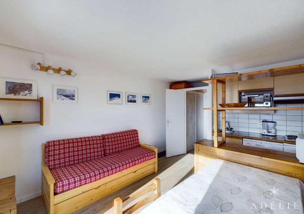 La Rosiere Apartment | Studio Cabine 6 Pers. Exposé Sud-Ouest, Centre Station, Proche Commerces et Remontées Mécaniques - FR-1-398-502