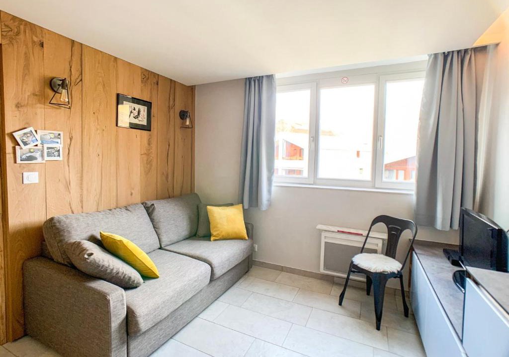 Val Claret Apartment | Studio cabine au pied des pistes, animaux acceptés - FR-1-502-286
