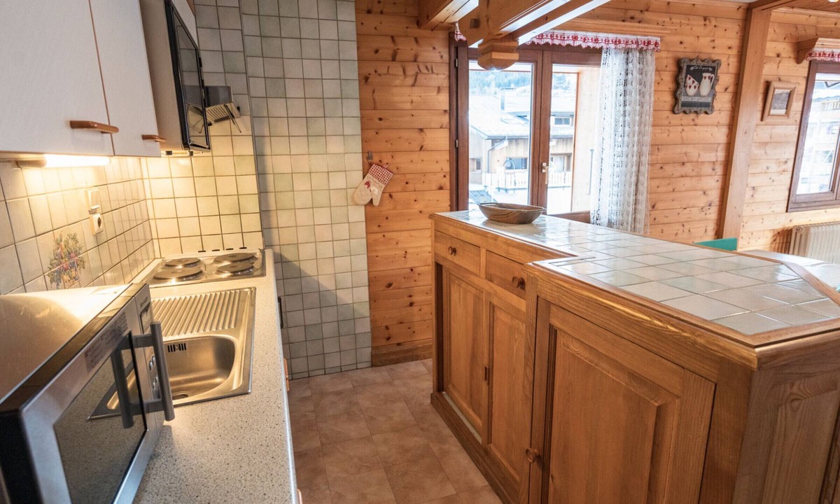 Les Gets Apartment | Studio cosy au centre des Gets, balcon, proche télécabines, lits 3 pers, parking, animaux admis.