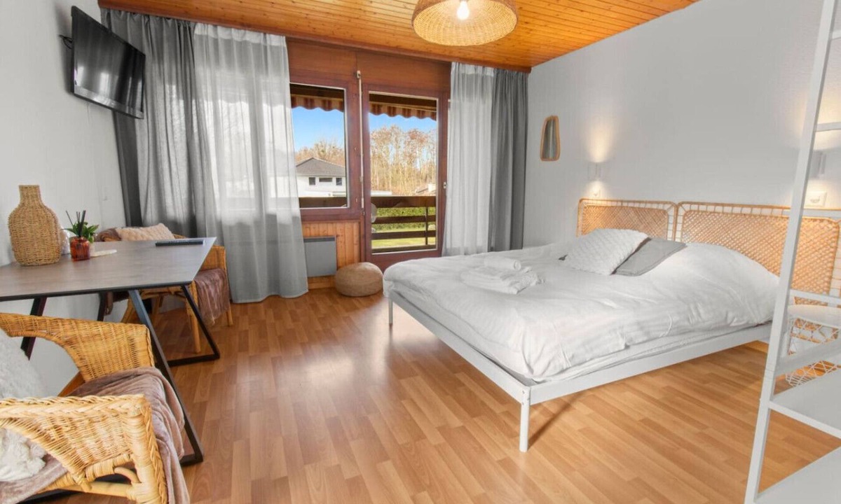 Portalban-Dessous Apartment | Studio lumineux et relaxant à 5 min à pied du lac