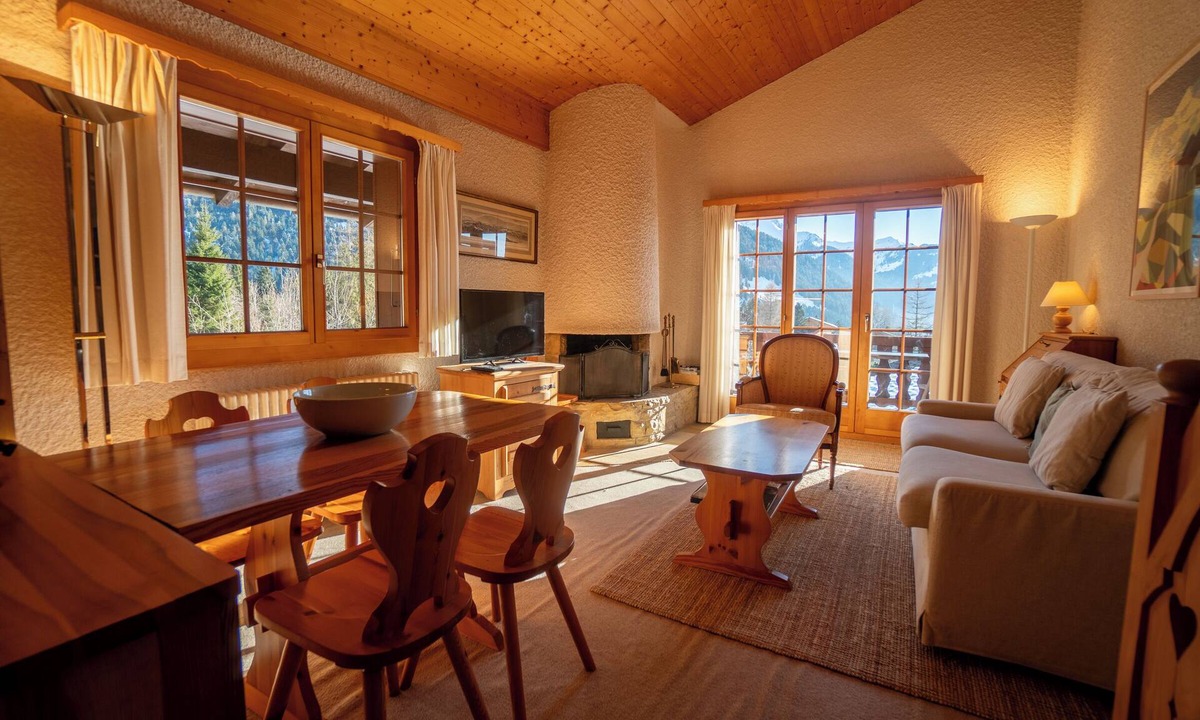Alpe des Chaux Apartment | The Aigle Royal residence is located not far from the ski lifts that take you to the Gryon - Villars