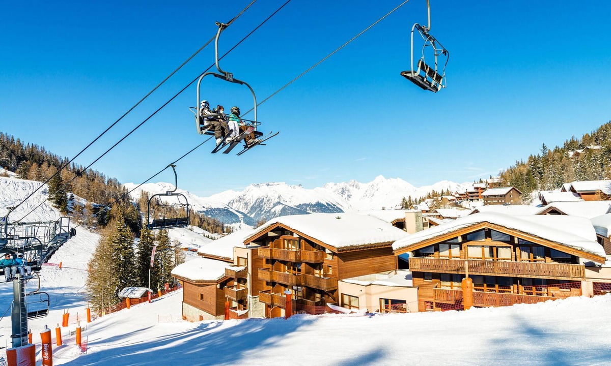 Plagne 1800 Apartment | travelski home premium - Résidence Les Chalets d'Edelweiss 4* - 3 Pièces 6 personnes