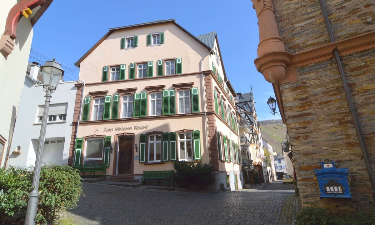 Uerzig House | Urzig Heritage Riverside Stay
