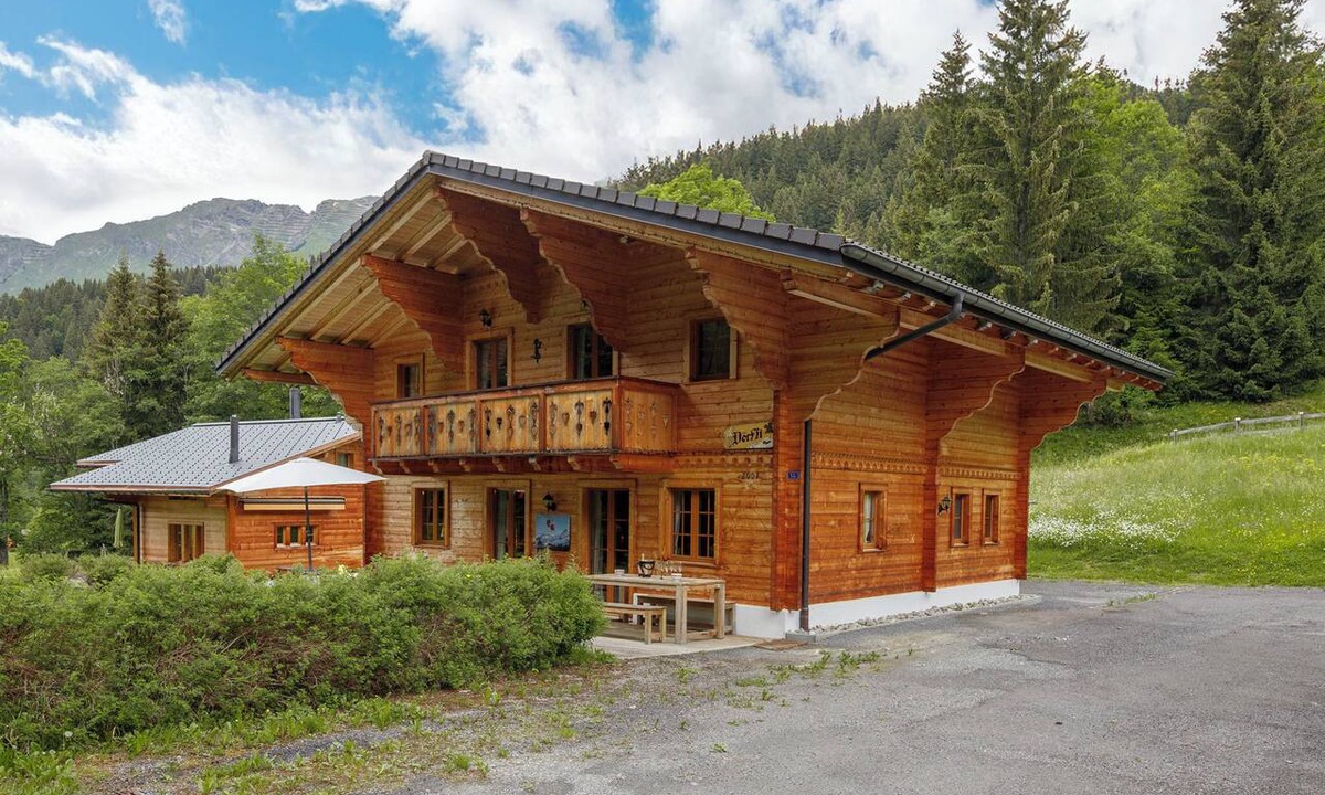 Ormont-Dessus House | Vacation home Dörfli by Interhome