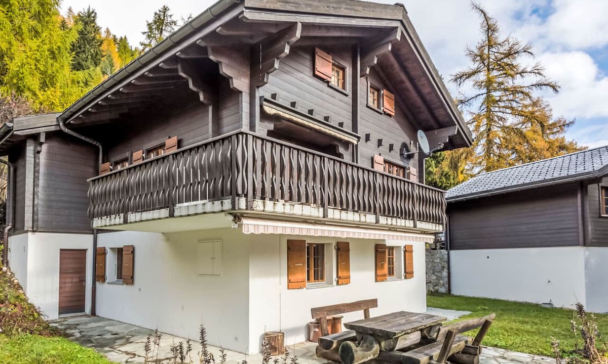 Bellwald House | Vacation home Larix by Interhome