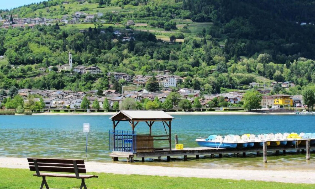 Calceranica al Lago House | Villetta ai Pini by Interhome