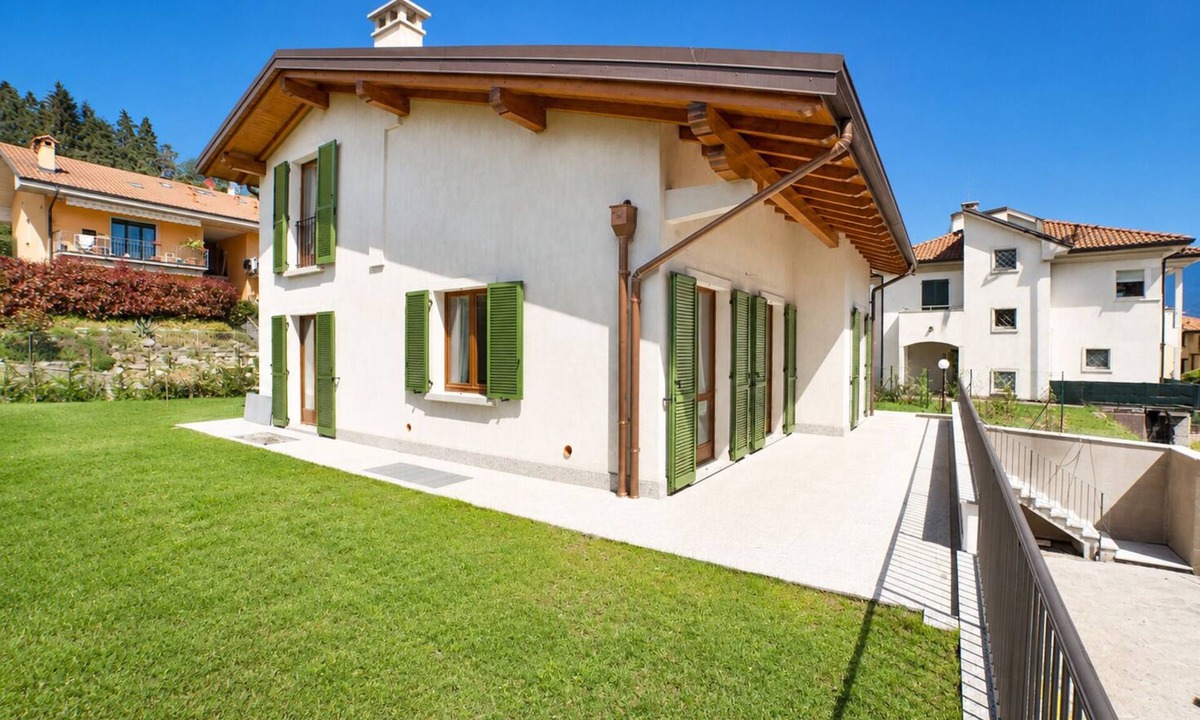 Verbania House | Villetta Pastura by Lago Reisen