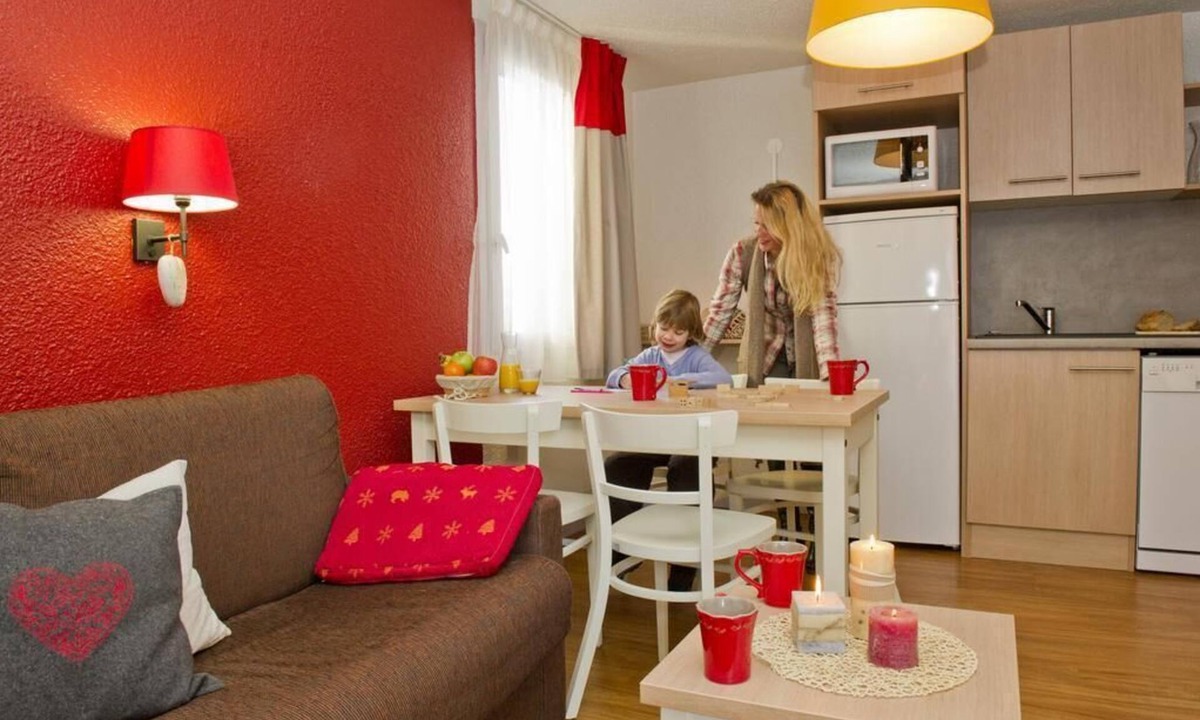 Montchavin Apartment | Wifi, 100m from resort center, parking, tv, ski locker, 41m², Montchavin La Plagne