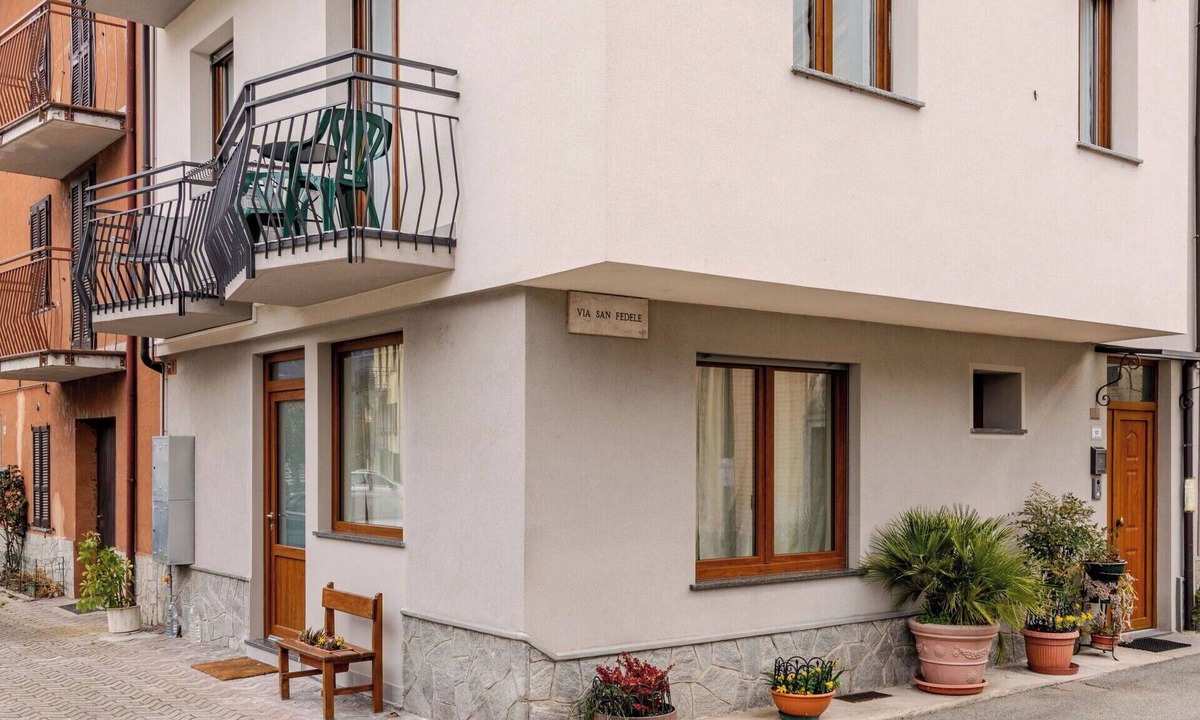Verceia House | Wonderful villa for 4 people with WIFI, A/C, TV, patio and pets allowed