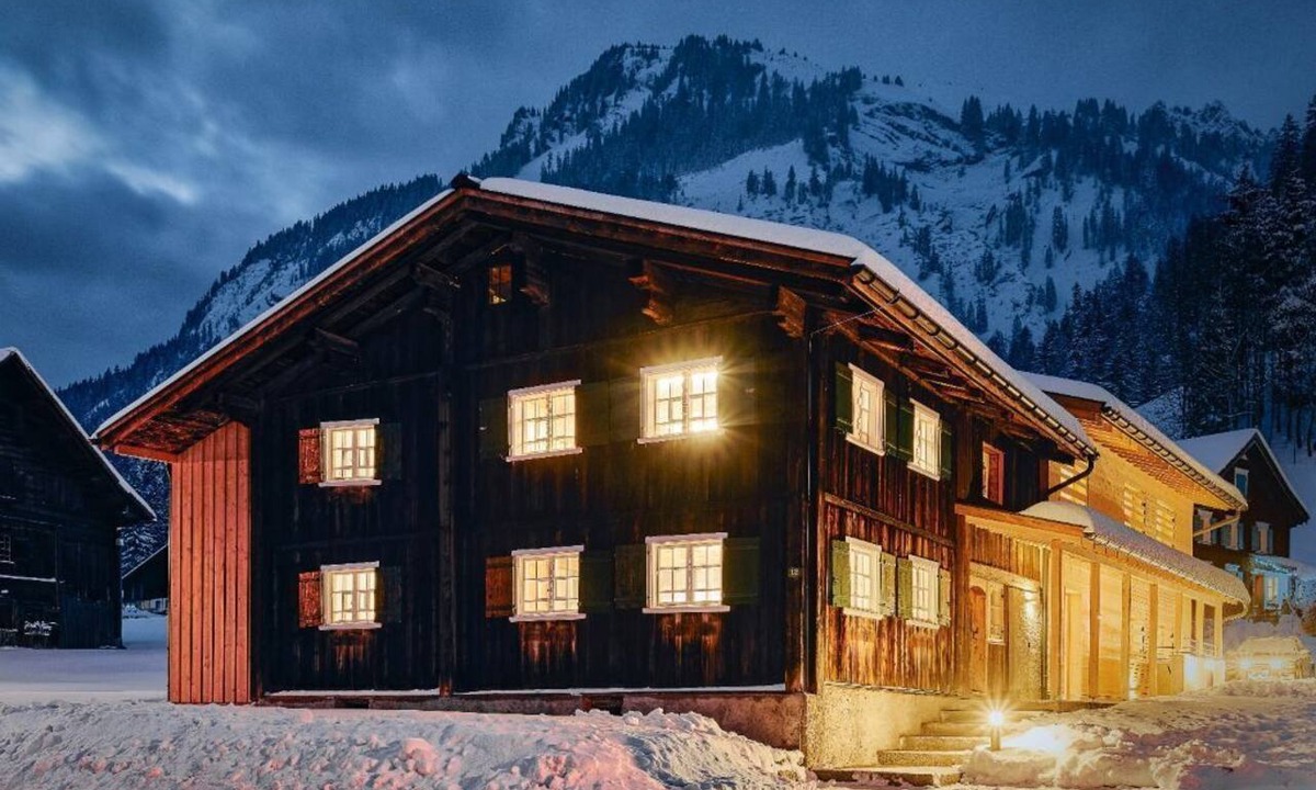 Wald am Arlberg House | Workshops, Retreats, and Relaxation—An Exclusive Getaway in an Idyllic Alpine Setting