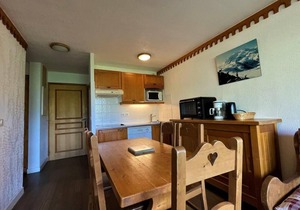 150m from shops, floor -3, balcony, tv, ski locker, 35m², Les Menuires