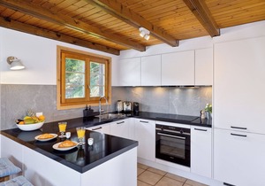 Chalet Les Crus - Three Bedroom Chalet, Sleeps 6