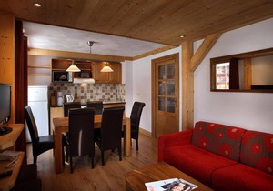 Wifi, 50m from resort center, fitness, swimming pool, sauna, hammam, balcony, tv, ski locker, 62m²