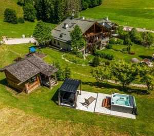 Alpine Mountain Chalet 