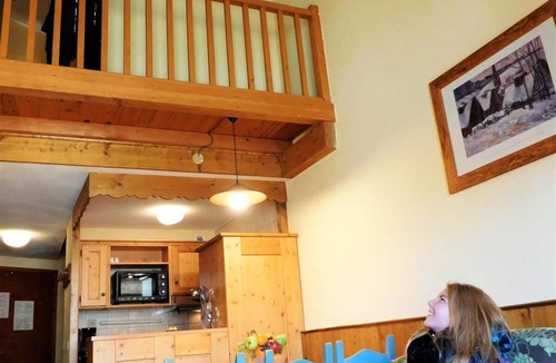 Val-Thorens Apartment | 100m from resort center, balcony, tv, ski locker, 50m², Val Thorens