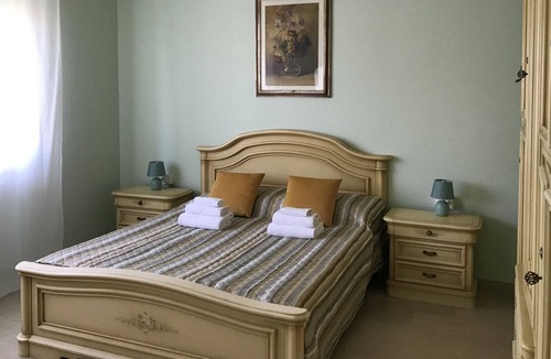 Peschiera del Garda Apartment | 120sqm apartment in Villa Magnolia 2 minutes from Lake Garda