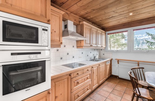 Megeve Apartment | 2-bedroom apartment with balcony, parking, pool, and Wi-Fi near Megève center