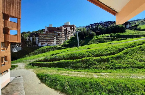 Les Bruyeres Apartment | 2-Room Apartment for 4, 33m², Ski-In/Ski-Out, Les Menuires