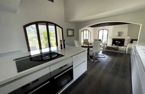 Menton Villa | 2027 Early bird discounts apply. Luxury Villa, private pool, a/c bedrooms