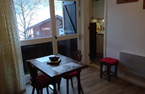 Villarodin-Bourget Apartment | 240m from resort center, Ground floor, balcony, parking, tv, ski locker, 19m², La Norma
