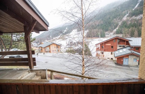 Villarodin-Bourget Apartment | 240m from resort center, Ground floor, balcony, parking, tv, ski locker, 19m², La Norma