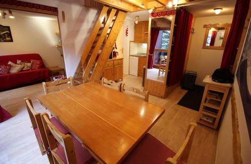 Villarodin-Bourget Apartment | 240m from resort center, 3rd floor, view forest, balcony, parking, tv, ski locker, 57m², La Norma