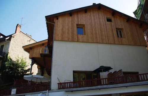 Brides-les-Bains Apartment | 250m from resort center, 1st floor, terrace, balcony, tv, 68m², Brides Les Bains