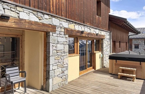 Les Eucherts Apartment | 250m from shops, terrace, parking, ski locker, 162m², La Rosière