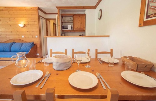 Valmorel Apartment | 3-room apartment with balcony, pets allowed, parking. 7 beds, Hameau de la Forêt