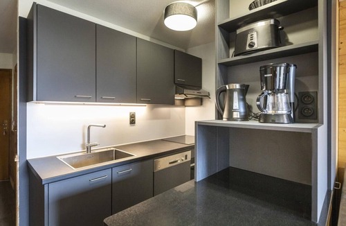 Val-Thorens Apartment | 300m from resort center, fitness, swimming pool, sauna, jacuzzi, hammam, balcony, tv, ski locker