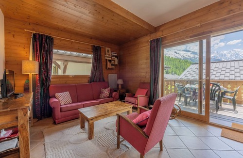 Montroc Apartment | 3BR Balcony & Parking near Argentière, Le Tour (Argentière), France