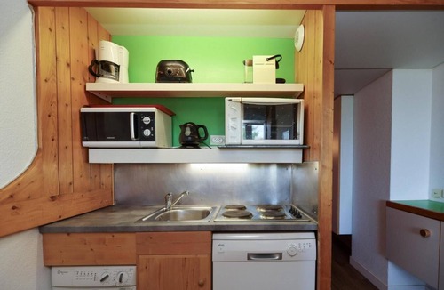 Arc-1800 Apartment | 50m from resort center, 13rd floor, balcony, tv, 29m², Les Arcs