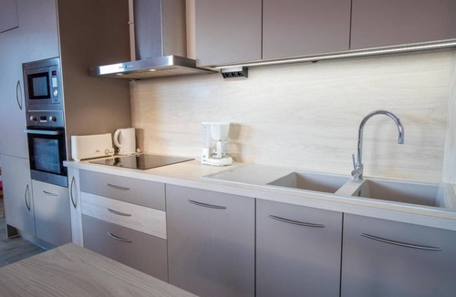 Villarodin-Bourget Apartment | 80m from resort center, 1st floor, balcony, parking, tv, ski locker, 90m², La Norma