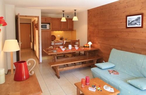 Plan Peisey Apartment | 80m from ski slopes, fitness, swimming pool, terrace, balcony, tv, ski locker, 71-80m²