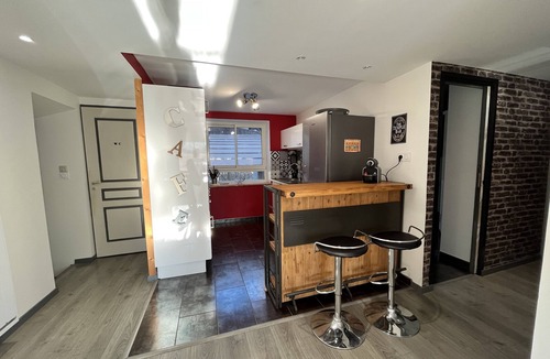 Barcelonnette Apartment | 95 m² apartment for 4 people, 3 bedrooms, mountain view, ground floor with shared outdoor areas