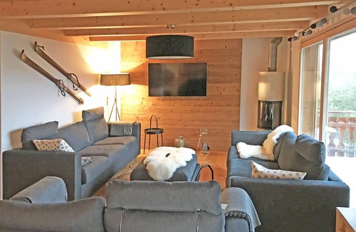 Vex House | A luxurious 12 person chalet with superb view.
