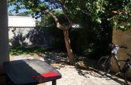 Meze Villa | Air-conditioned villa rental 6 people close to shops