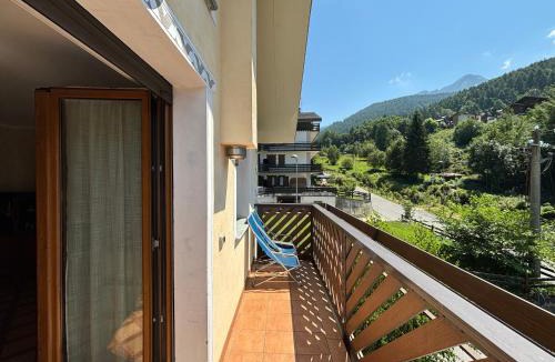 Valtellina Apartment | Ampio Trilocale sulle Piste della Magnolta, Deposito sci Gratuito